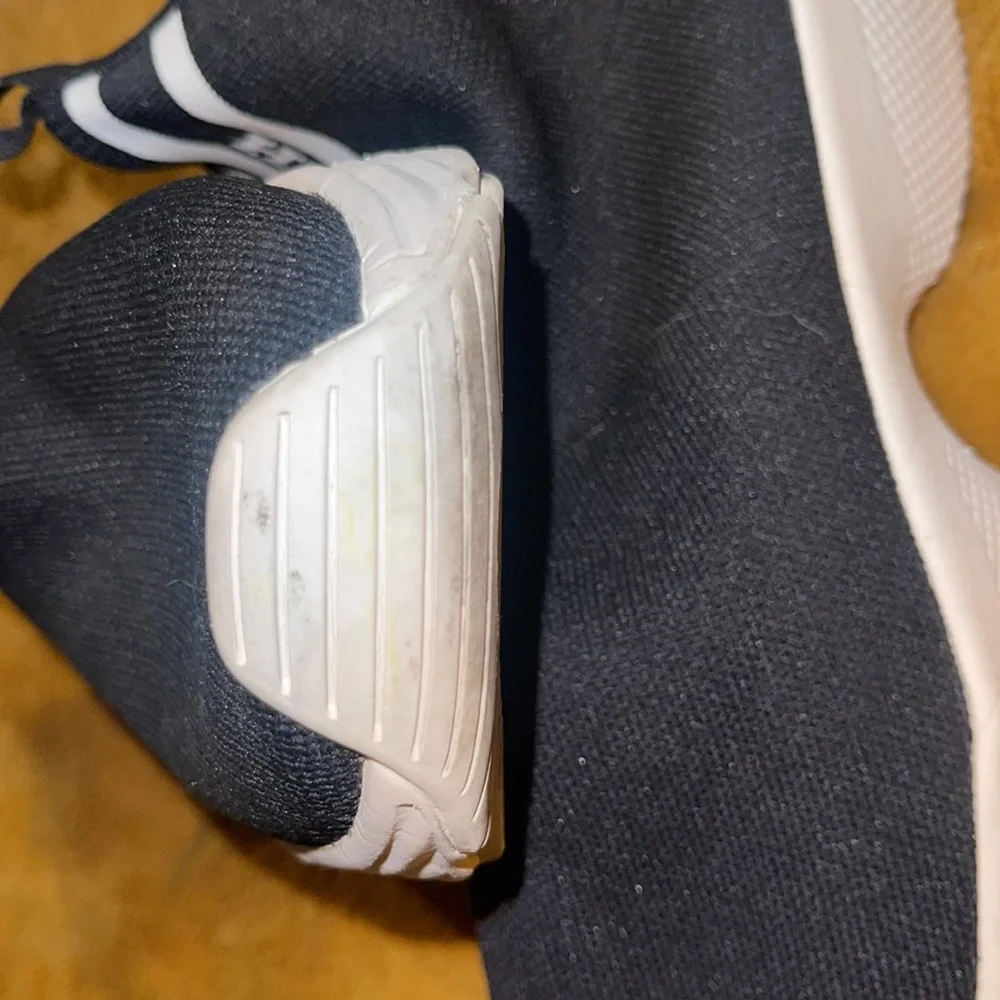 Coach - Picture 8 of 8